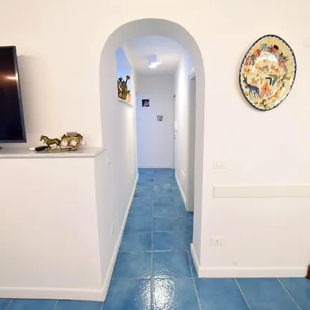 - Antica Residenza Amalfitana *