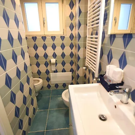 - Antica Residenza Amalfitana *