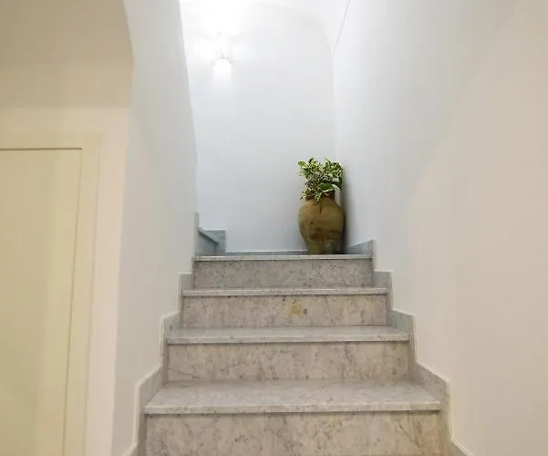 - Antica Residenza Amalfitana *