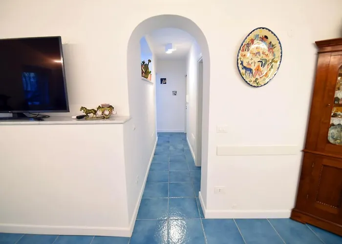 - Antica Residenza Amalfitana *