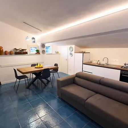 - Antica Residenza Amalfitana アマルフィ